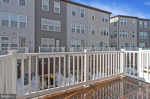 $550,000 | 2510 Emerald Branch Drive, Hyattsville, MD 20782