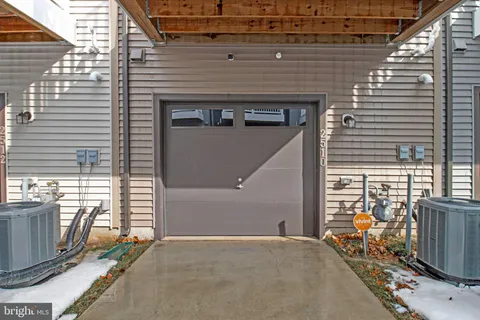 $550,000 | 2510 Emerald Branch Drive, Hyattsville, MD 20782