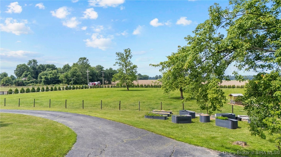 2668 West Dawson Smith Road Madison, IN 47250 - Photo 11 of 37 Driveway with liftmaster/electric gate for entry/e