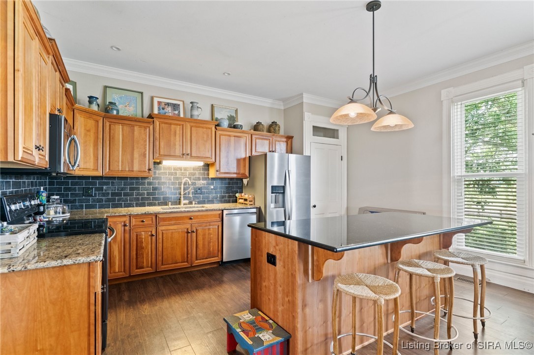 2668 West Dawson Smith Road Madison, IN 47250 - Photo 16 of 37 Large beautiful kitchen with an abundance of cabin