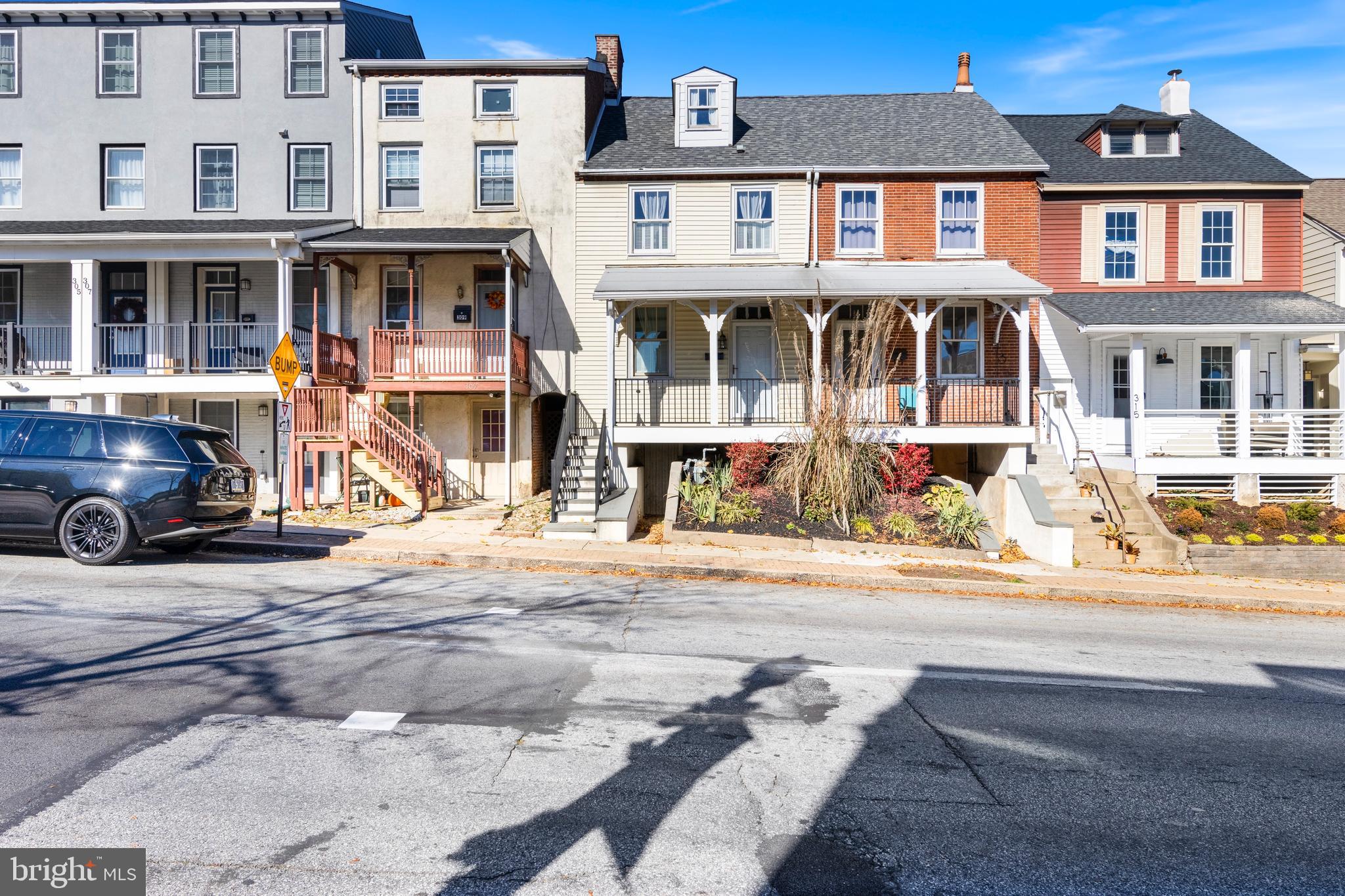 311 State Street Kennett Square, PA 19348 - Photo 3 of 37 a front view of multiple houses