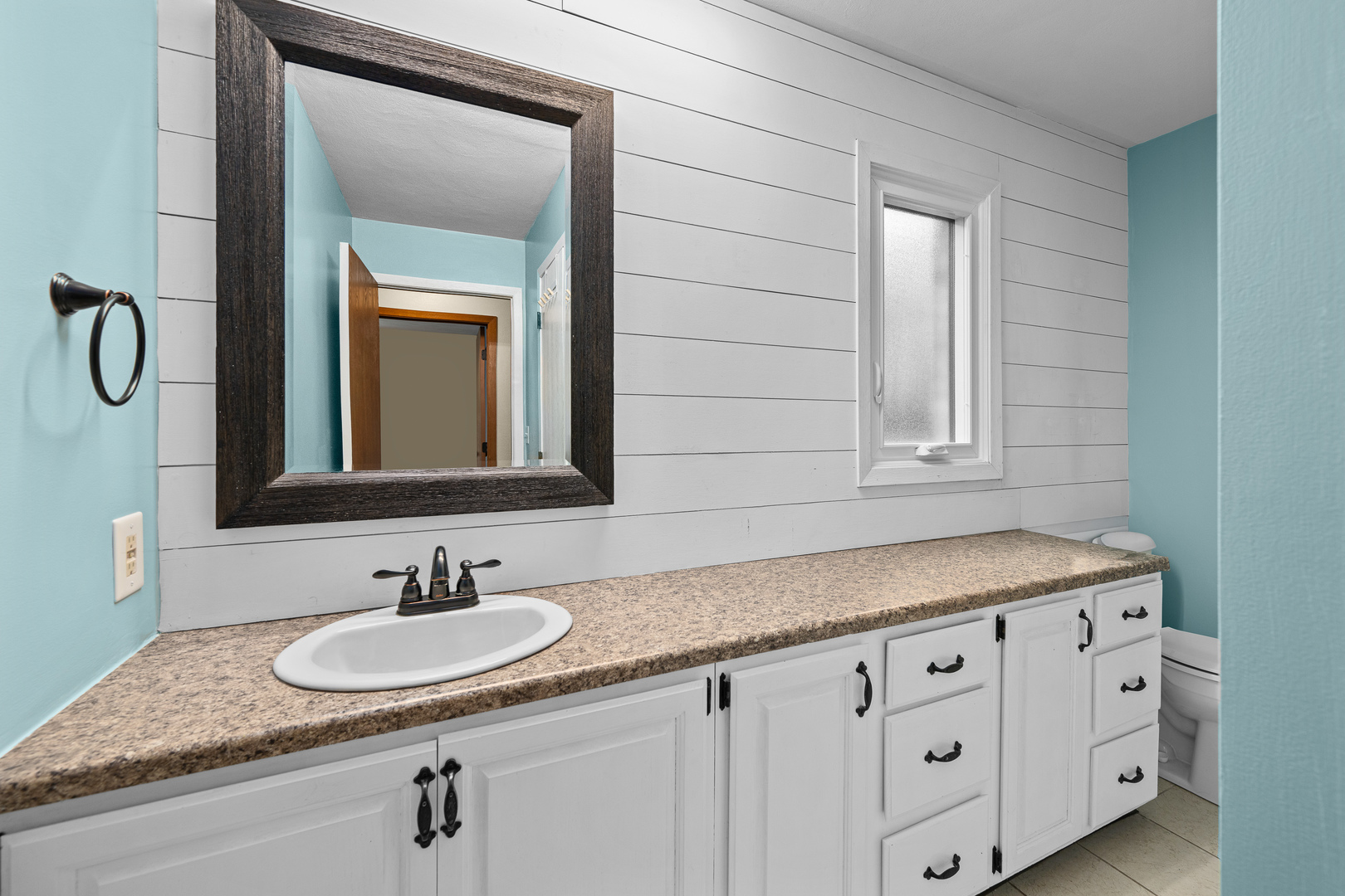 8504 Ridgewood Road, Unit 501 Rock Island, IL 61201 - Photo 16 of 33