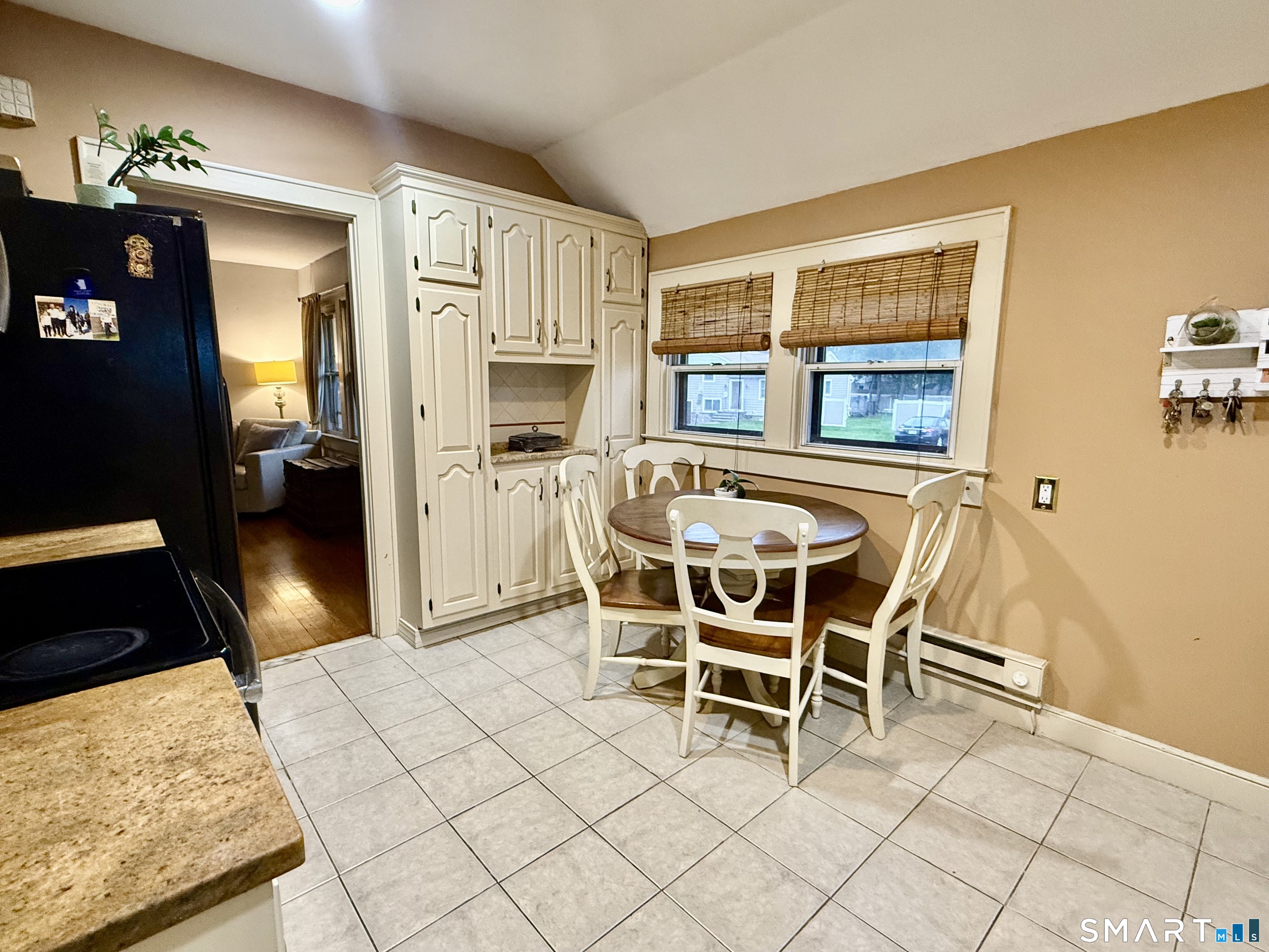 3330 Old Town Road Bridgeport, CT 06606 - Photo 6 of 20 Gallery Image 6