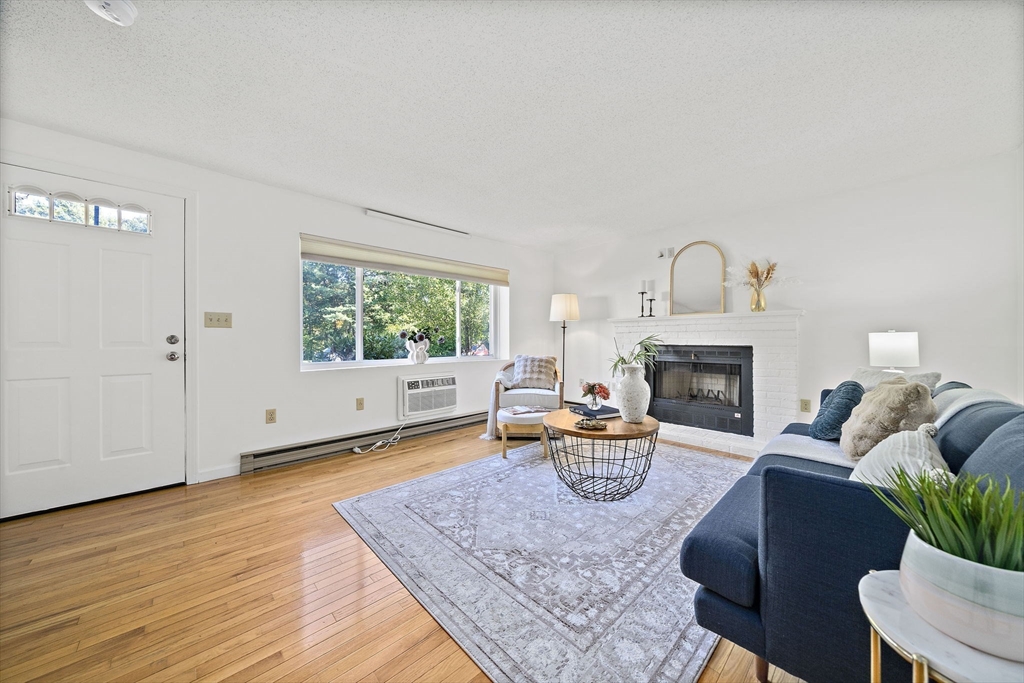 10 Erick Road, Unit 31 Mansfield, MA 02048 - Photo 5 of 24 Gallery Image 5