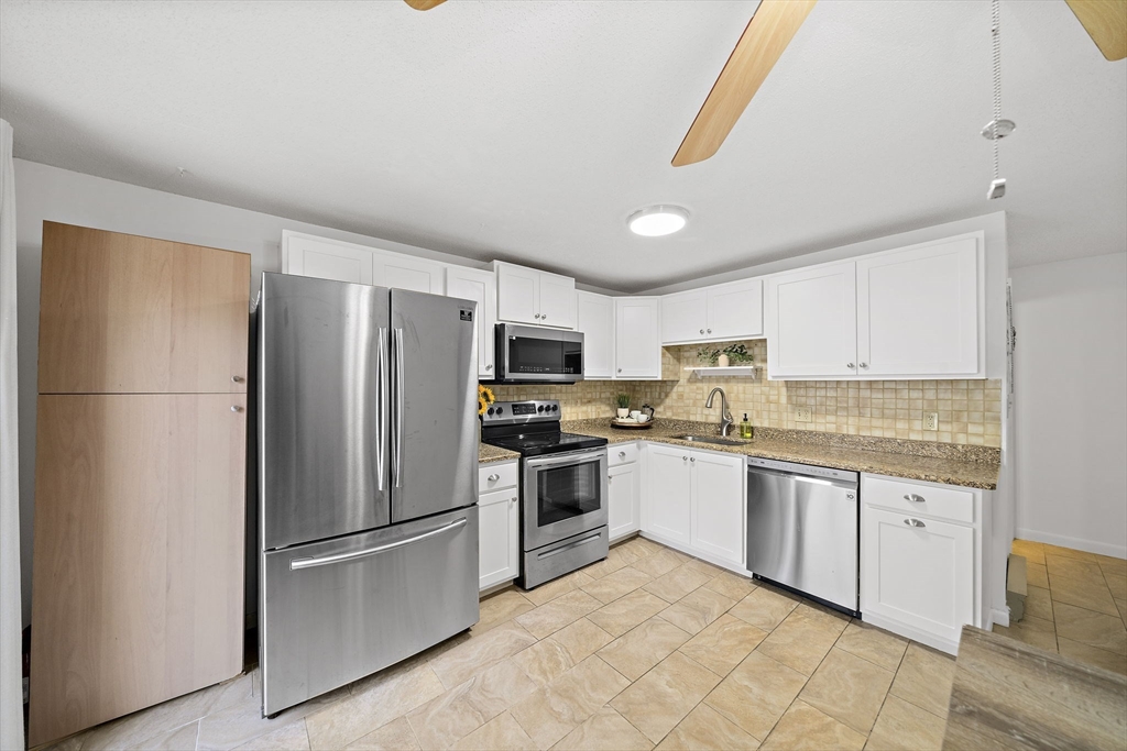 10 Erick Road, Unit 31 Mansfield, MA 02048 - Photo 10 of 24 Gallery Image 10
