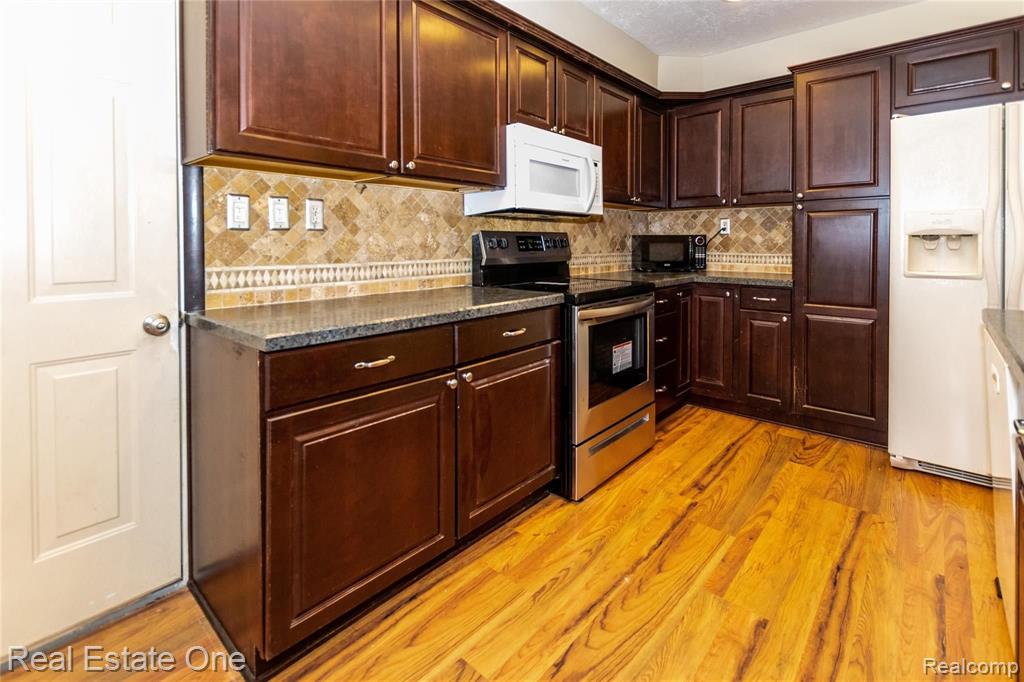 138 Benjamin Street Romeo, MI 48065 - Photo 18 of 26