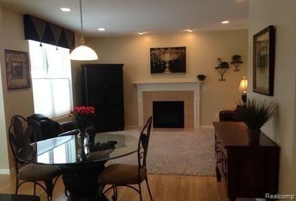 7025 Oakhurst Ridge Road Clarkston, MI 48348 - Photo 4 of 6 pic4.jpg