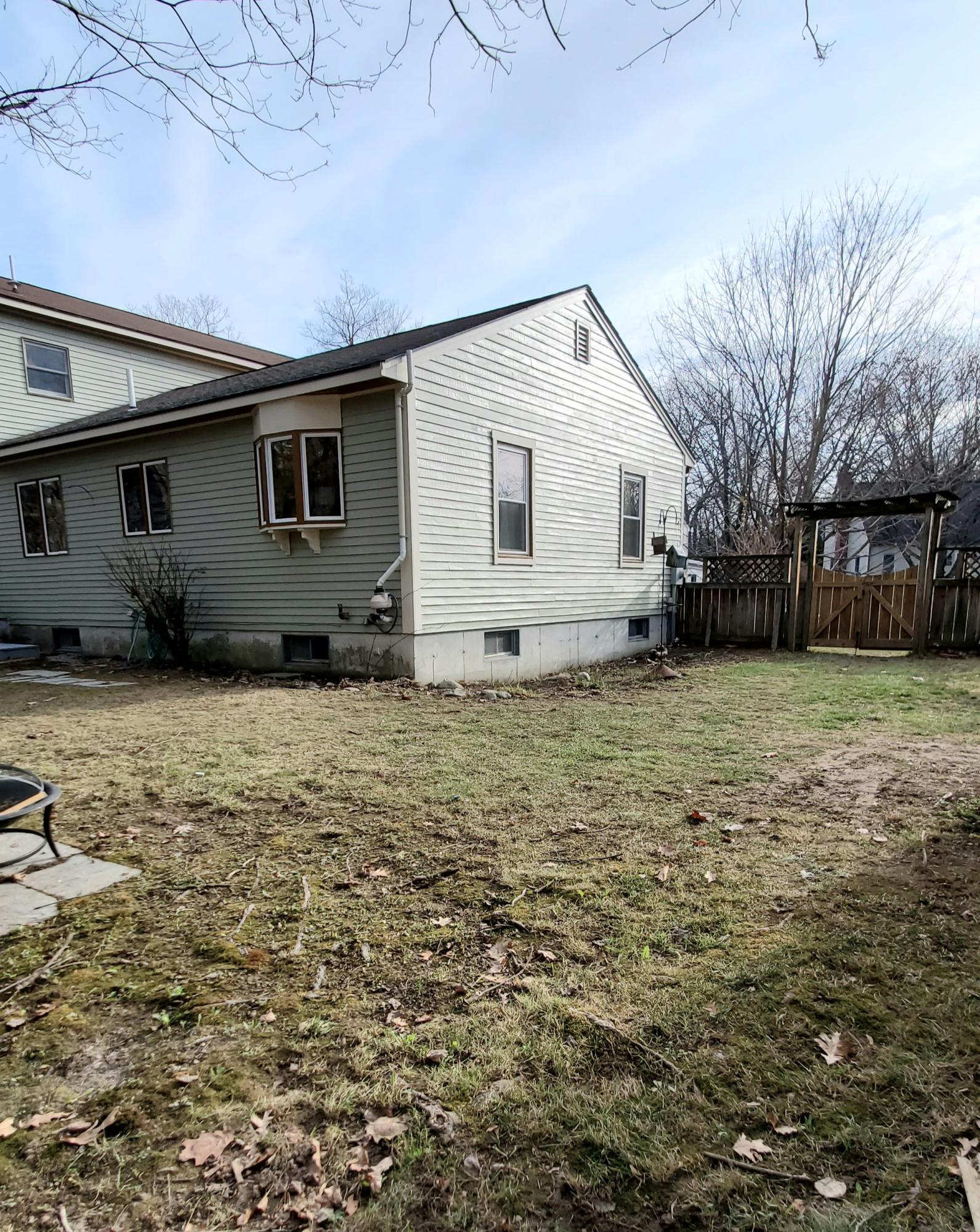 66 Frost Hill Road Portland, ME 04103 - Photo 6 of 47 Side yard