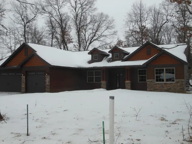 $582,900 | 14502 Lynndale Drive North, Baxter, MN 56425