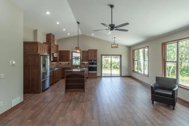 $582,900 | 14502 Lynndale Drive North, Baxter, MN 56425