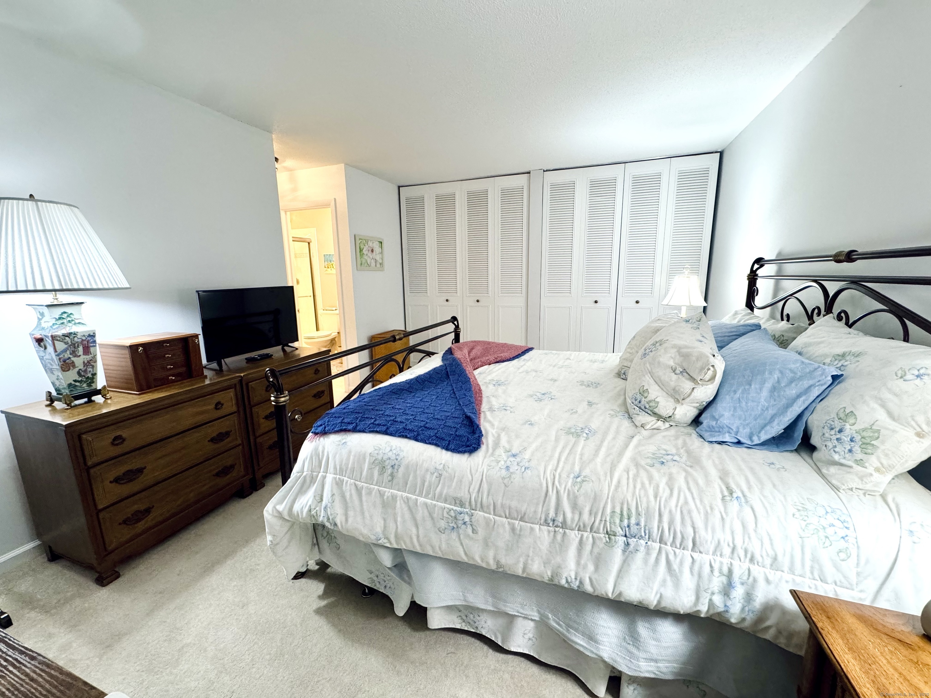 7 Honeysuckle Lane, Unit 7 Ridgefield, CT 06877 - Photo 15 of 22 Master Bedroom has Full Bath