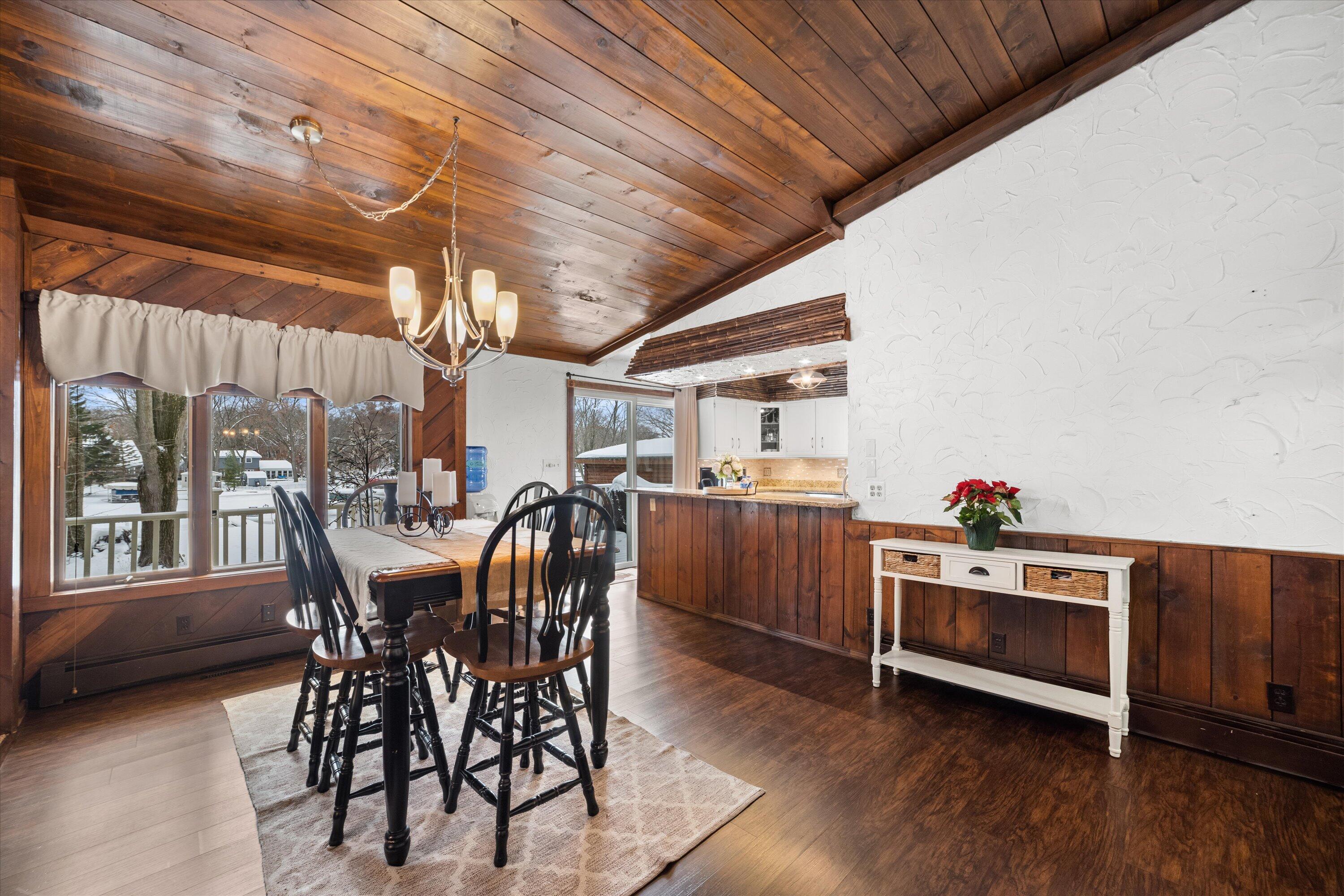 S108W34703 Jacks Bay Road Mukwonago, WI 53149 - Photo 11 of 74 Dining Room View of Lake