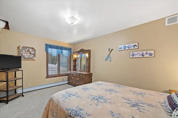 $865,000 | S108W34703 Jacks Bay Road, Mukwonago, WI 53149