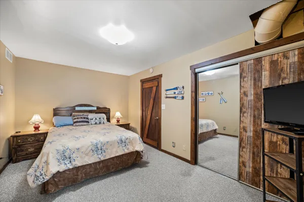 $865,000 | S108W34703 Jacks Bay Road, Mukwonago, WI 53149