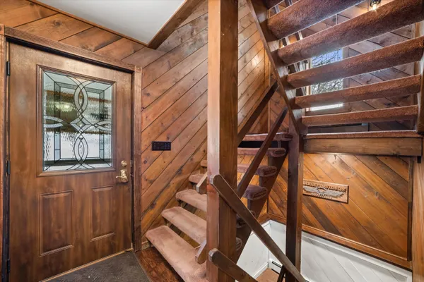 $865,000 | S108W34703 Jacks Bay Road, Mukwonago, WI 53149