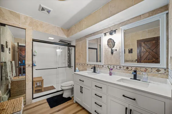 $865,000 | S108W34703 Jacks Bay Road, Mukwonago, WI 53149