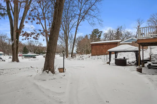 $865,000 | S108W34703 Jacks Bay Road, Mukwonago, WI 53149