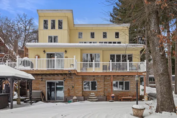 $865,000 | S108W34703 Jacks Bay Road, Mukwonago, WI 53149