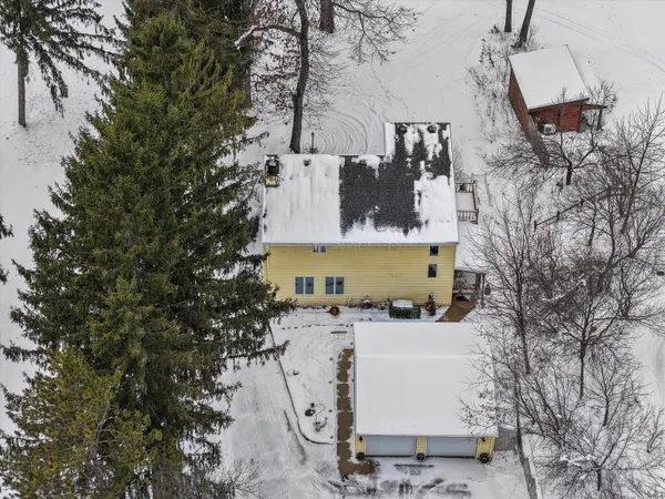 $865,000 | S108W34703 Jacks Bay Road, Mukwonago, WI 53149