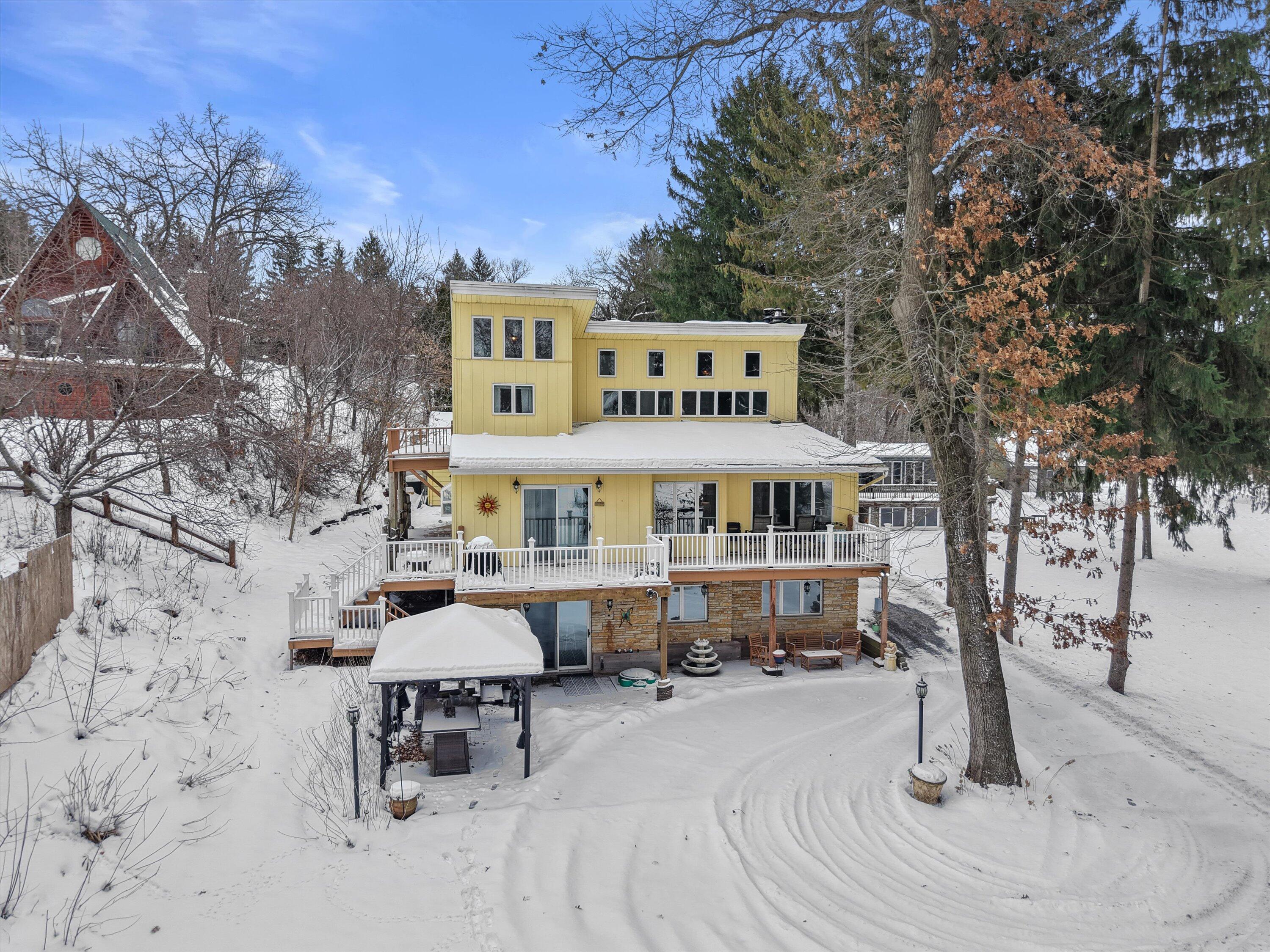 S108W34703 Jacks Bay Road Mukwonago, WI 53149 - Photo 69 of 74 Welcome Home