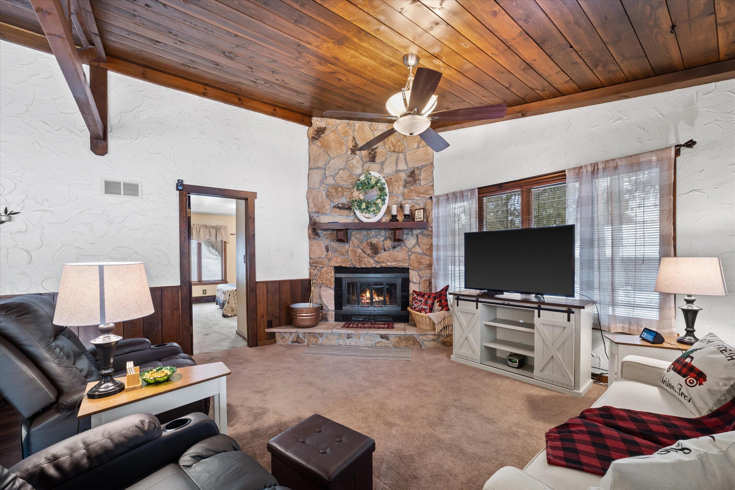 S108W34703 Jacks Bay Road Mukwonago, WI 53149 - Photo 5 of 74 Living Room 1