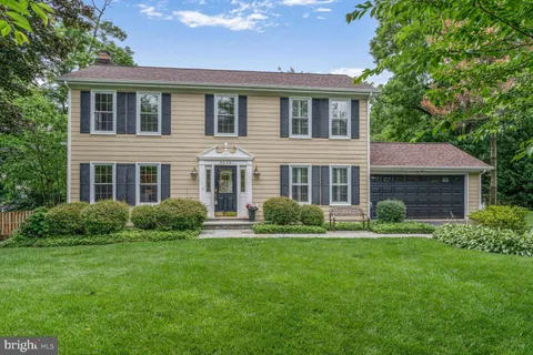 $1,350,000 | 2239 Casemont Drive, Falls Church, VA 22046