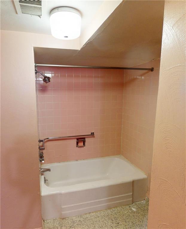 116 Germaine Road Butler, PA 16001 - Photo 36 of 43 a bathroom with a bathtub