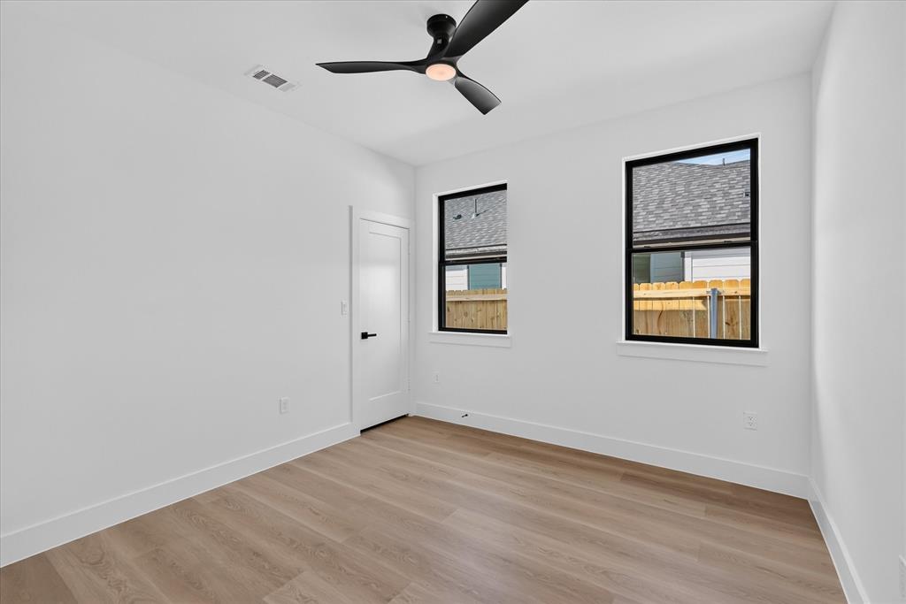 1660 West Wintergreen Road Lancaster, TX 75134 - Photo 21 of 33 Gallery Image 21