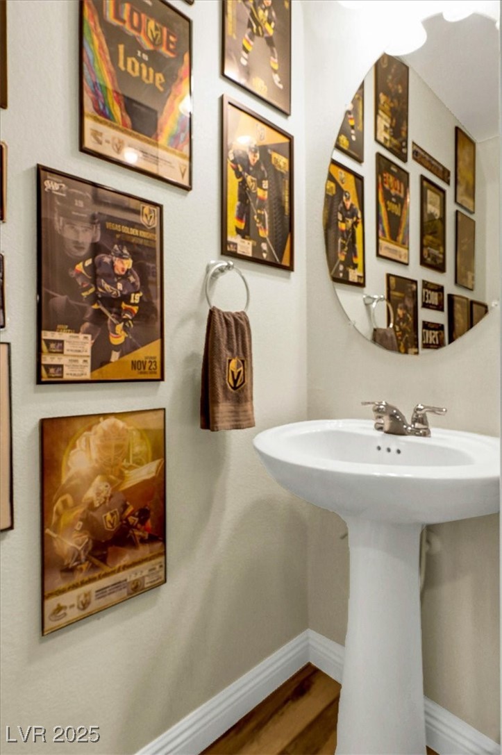 9236 Keystone Ridge Avenue Las Vegas, NV 89148 - Photo 20 of 38 1/2 Bathroom
