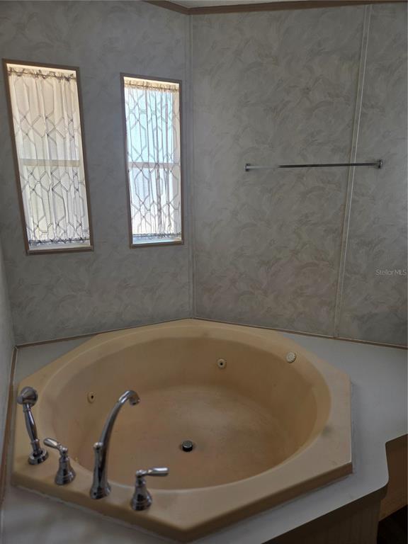 3224 Manatee Road Tavares, FL 32778 - Photo 17 of 27