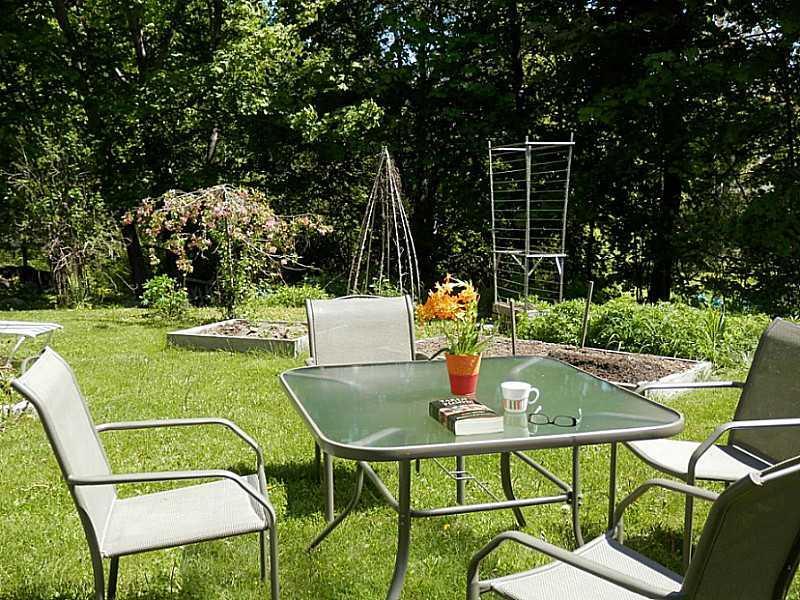 99 Main Street Tenants Harbor, ME 04860 - Photo 32 of 35 Back Yard.