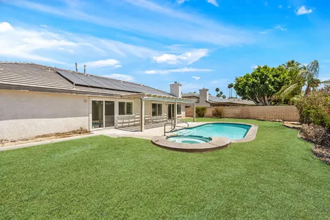 $799,000 | 76 Sutton Place South, Palm Desert, CA 92211