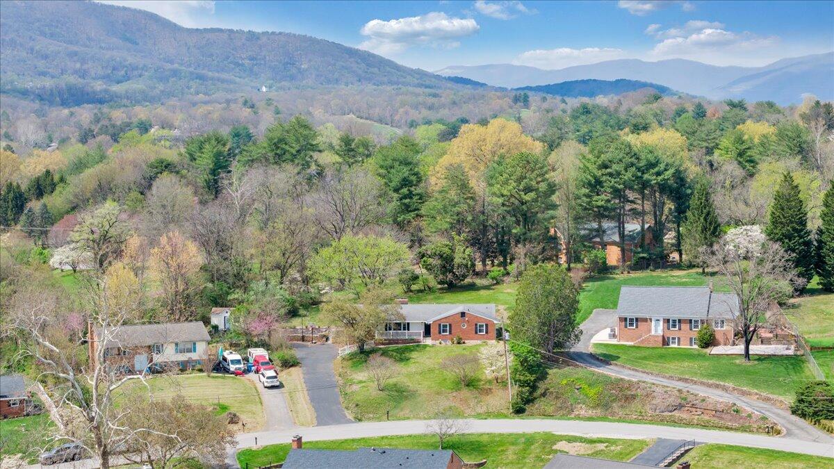1531 Coral Ridge Road Southwest Roanoke, VA 24018 - Photo 69 of 78 73-DJI_20260401135722_0026_D