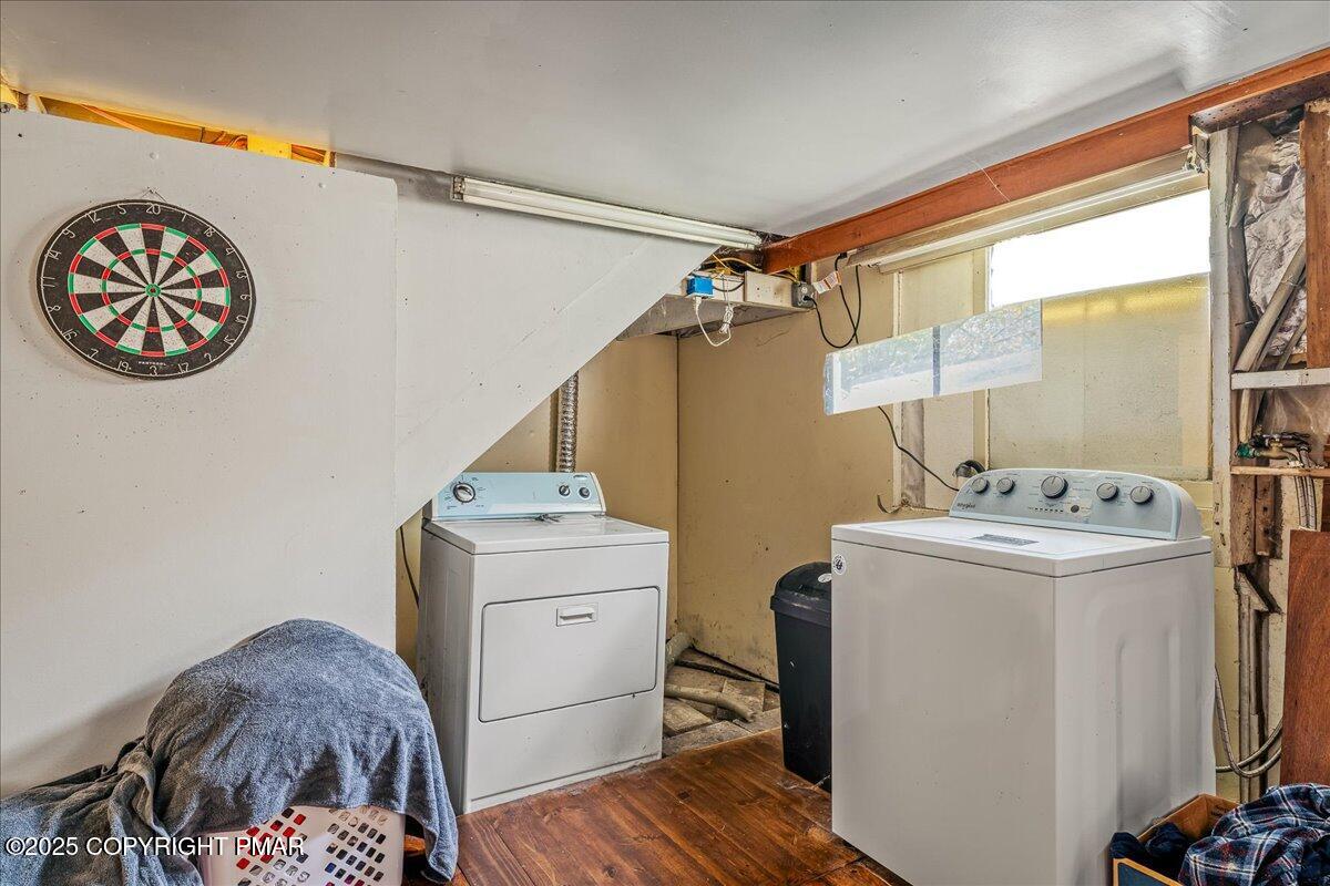119 Knob Road Mount Pocono, PA 18344 - Photo 25 of 34 a storage room with washer and dryer