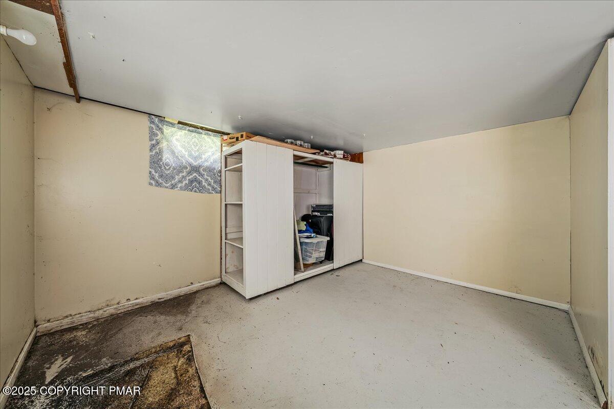 119 Knob Road Mount Pocono, PA 18344 - Photo 26 of 34 a view of utility room