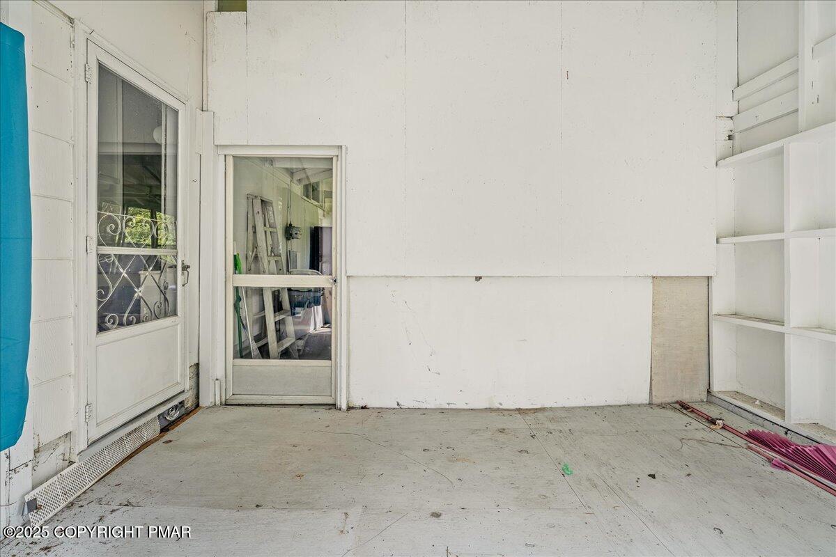 119 Knob Road Mount Pocono, PA 18344 - Photo 31 of 34 a view of a room with rack on the wall