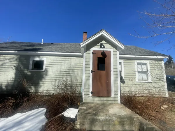 $150,000 | 54 Sunset Avenue, Stonington, ME 04681