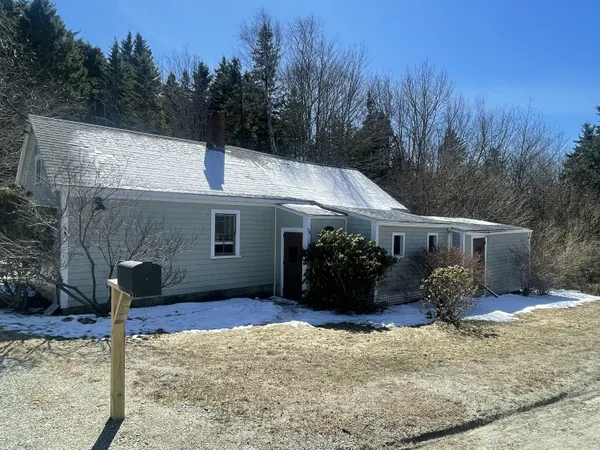 $150,000 | 54 Sunset Avenue, Stonington, ME 04681