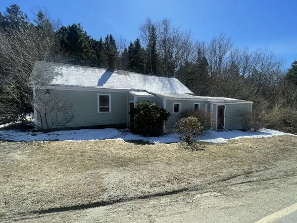 $150,000 | 54 Sunset Avenue, Stonington, ME 04681