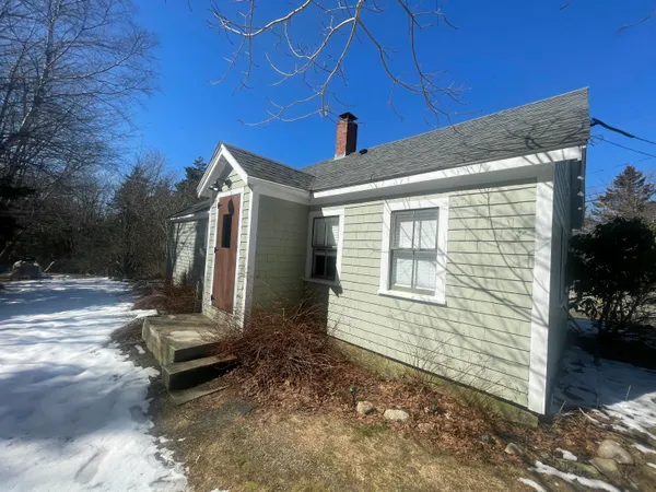 $150,000 | 54 Sunset Avenue, Stonington, ME 04681