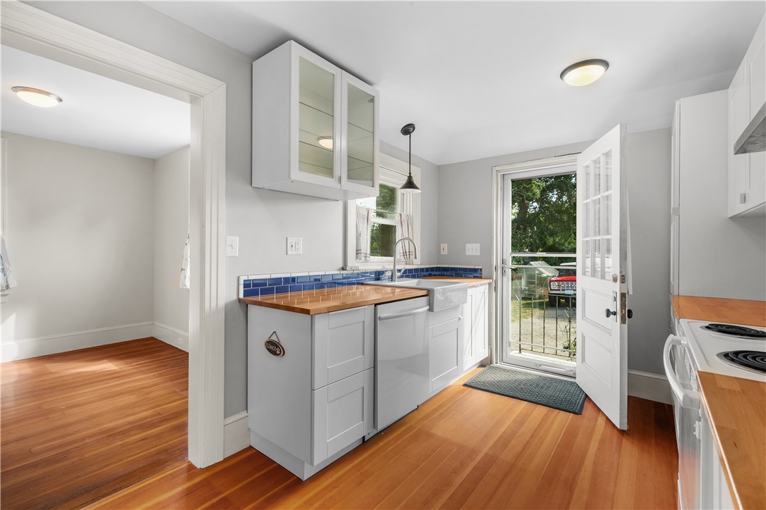 3 Dyers Gate Newport, RI 02840 - Photo 25 of 45 #3