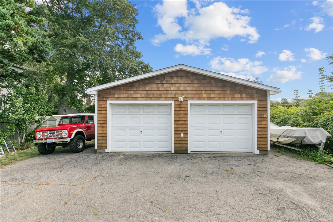 3 Dyers Gate Newport, RI 02840 - Photo 33 of 45