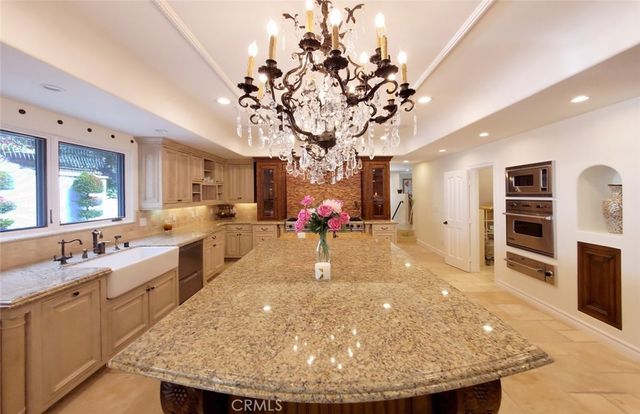 $8,500,000 | 11947 Iredell Street, Studio City, CA 91604