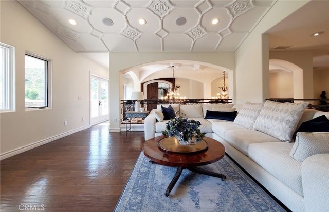 $8,500,000 | 11947 Iredell Street, Studio City, CA 91604