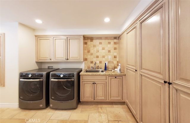 $8,500,000 | 11947 Iredell Street, Studio City, CA 91604