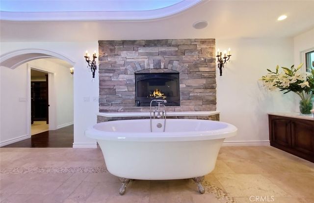 $8,500,000 | 11947 Iredell Street, Studio City, CA 91604