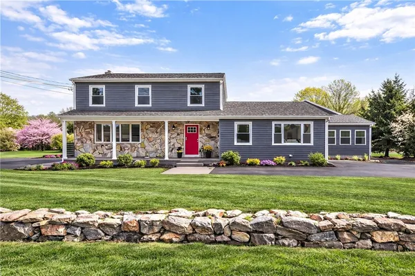 $1,199,900 | 36 Kinnicutt Avenue, Warren, RI 02885