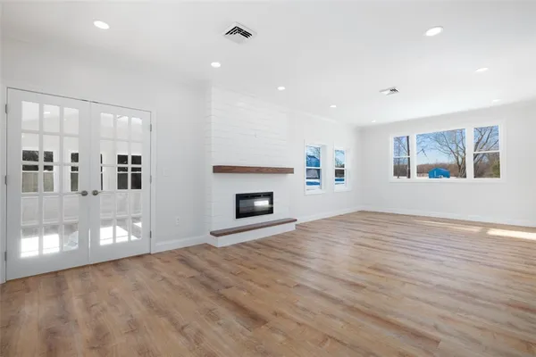 $1,199,900 | 36 Kinnicutt Avenue, Warren, RI 02885