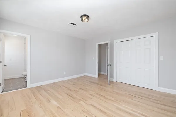 $1,199,900 | 36 Kinnicutt Avenue, Warren, RI 02885