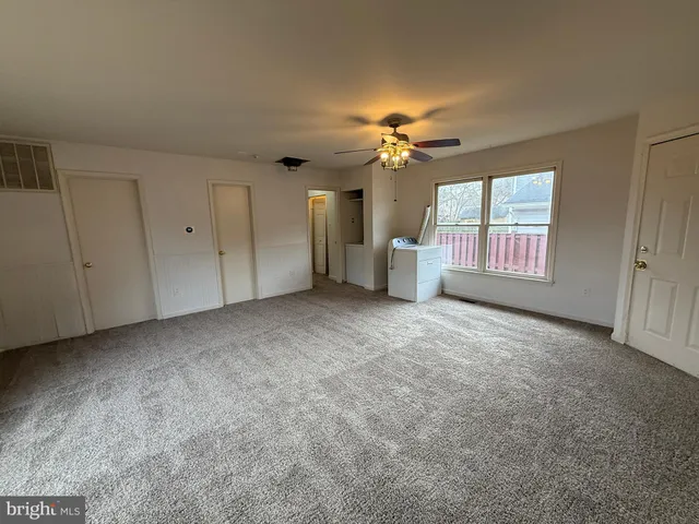 $1,895 | 227 Bend Farm Road, Fredericksburg, VA 22408